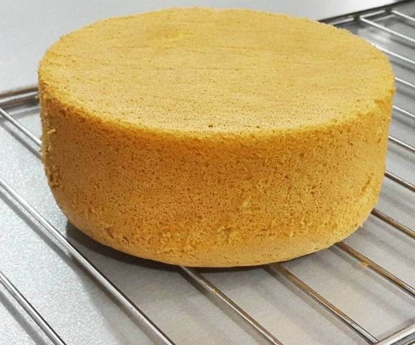 کیک اسفنجی با آرد برنج