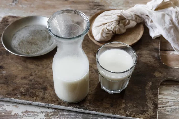 فواید پروتئین کازئین